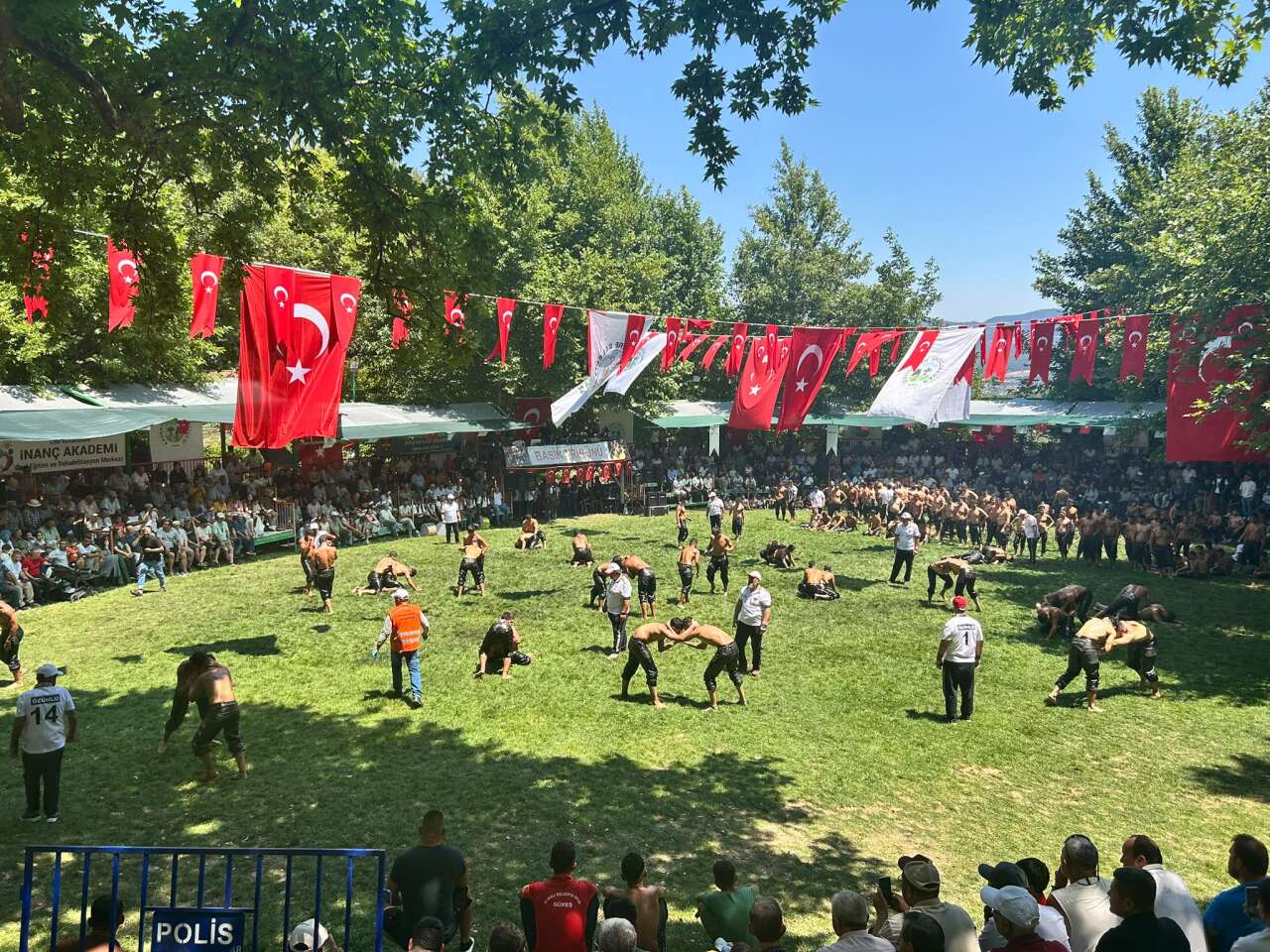 32. Menteşe Beşpınar Yağlı Pehlivan Güreşleri Başladı 1